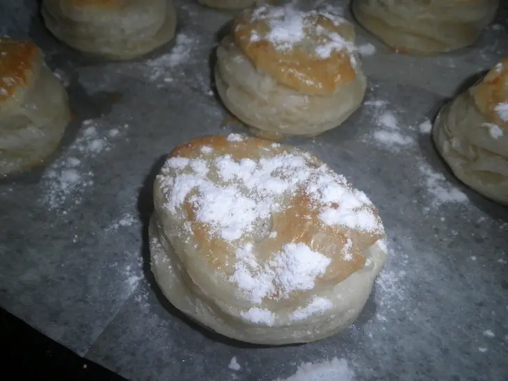 Слоеные пирожные с миндальной начинкой (gateau pithiviers): шаг 6