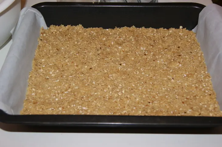 Яблочно-сырные пирожные с хрустящей ореховой корочкой: шаг 1