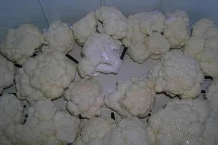 Куриная грудка на пару с цветной капустой на пару с розовым перцем: шаг 3