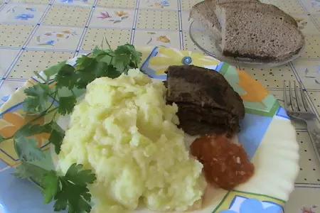 Простые и полезные печёночные блинчики с овсяными хлопьями.: шаг 4