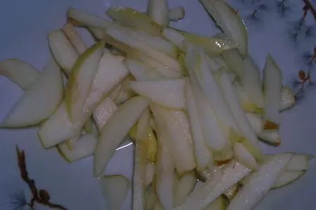 Салат с розовыми кальмарами: шаг 7