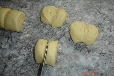 Плюшки с масленной начинкой: шаг 6