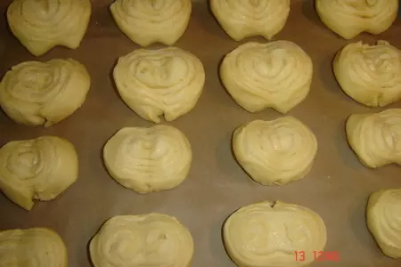 Плюшки с масленной начинкой: шаг 7