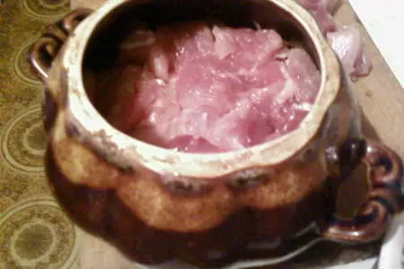Мясо в горшочках: шаг 3