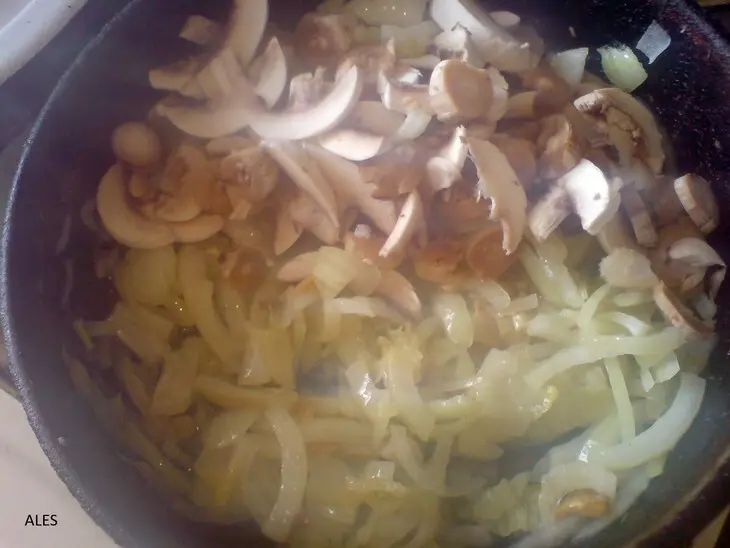 Курочка с овощами в сливках: шаг 3