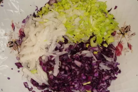 Вкусненький салат: шаг 1