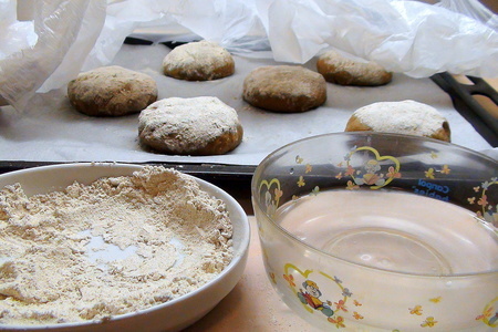 Ржаные булочки с грецкими орехами.: шаг 10