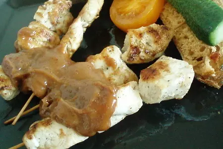 Sate - индонезийский шашлычок с одноименным соусом при нем: шаг 8