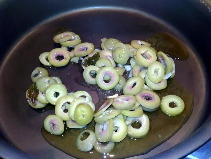 Паста с рукколой и домашними заправками, потенциально ежевечернее блюдо: шаг 5