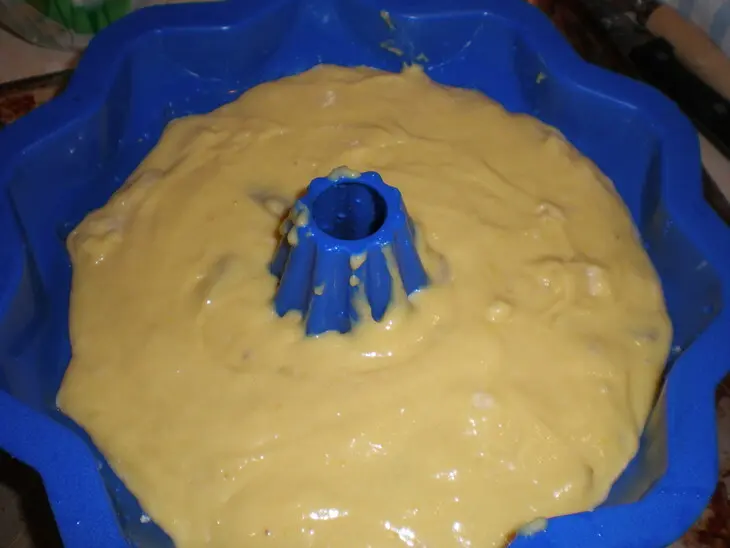Кукурузный кекс с бананом и шоколадом: шаг 5