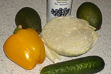 Салат с капустой и маслинами: шаг 1