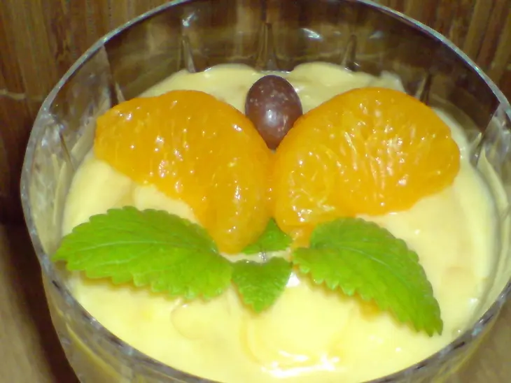 Крем из апельсинового сока с мандаринами и сливками: шаг 4