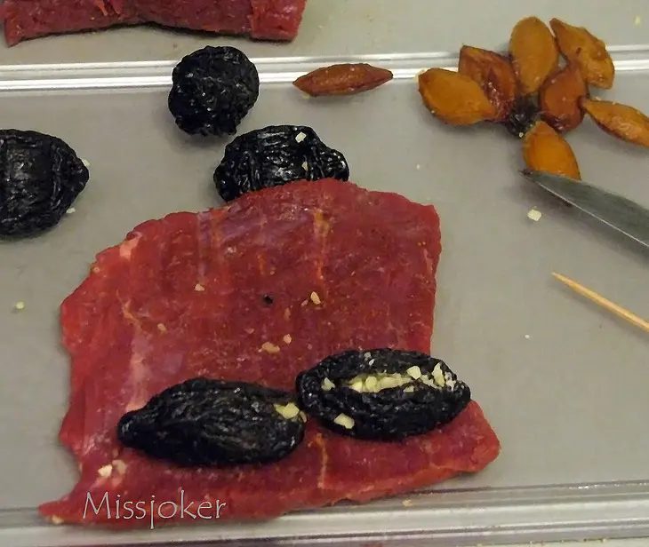 Мясные "роллы" с брокколи: шаг 6
