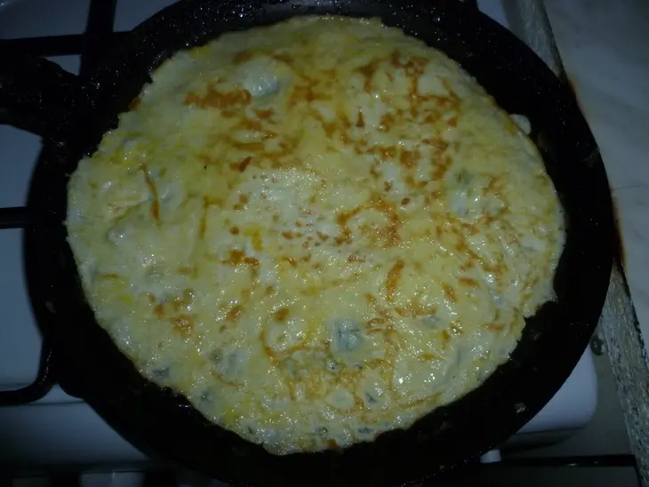 Салат с яичными блинчиками и грибами: шаг 2