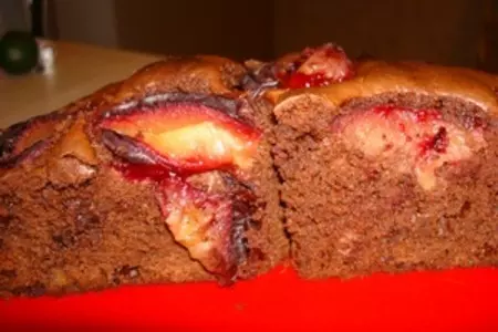 Острый шоколадный пирог со сливами: шаг 2