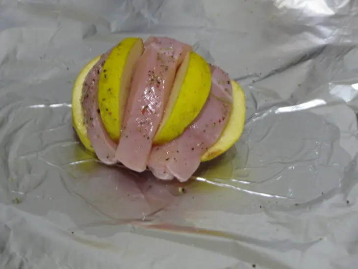 Куриные грудки с айвой и винным соусом: шаг 5