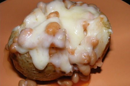 Картофель запеченный с фасолью и сыром(baked potate with beans and cheese): шаг 8