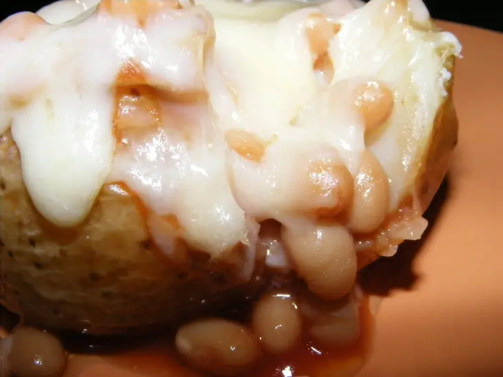 Картофель запеченный с фасолью и сыром(baked potate with beans and cheese): шаг 9