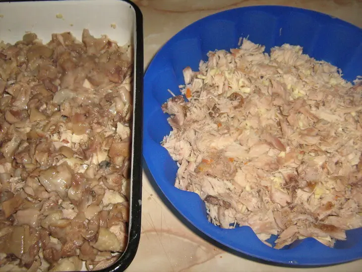 Холодец из трёх видов мяса.: шаг 1