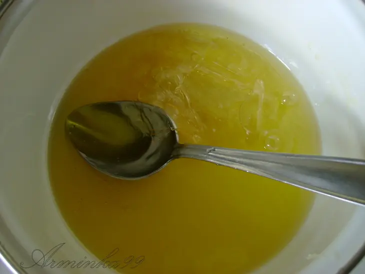 Панна-котта с йогуртом и айвовым соусом: шаг 4