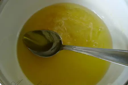 Панна-котта с йогуртом и айвовым соусом: шаг 4