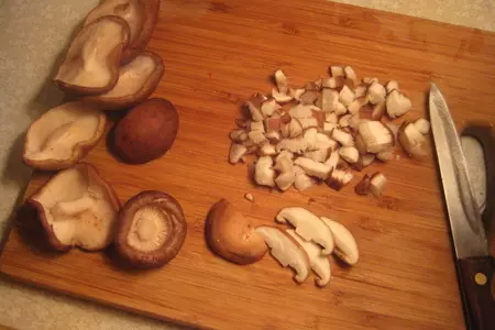 Ракушки с шиитаке и мясом: шаг 3