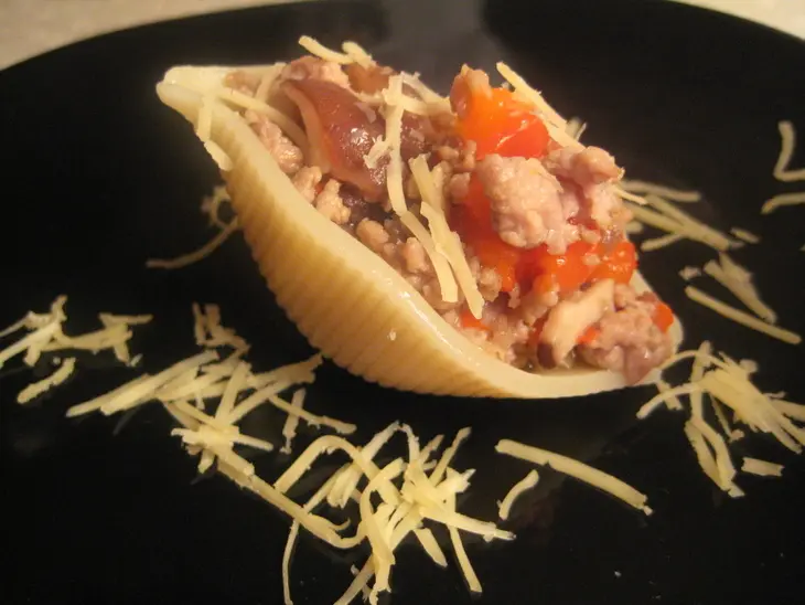Ракушки с шиитаке и мясом: шаг 9