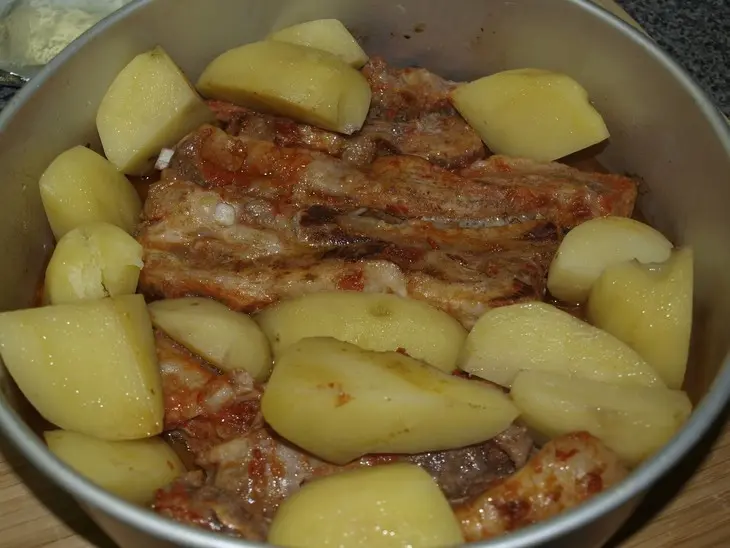 Ребра в домашней "аджике" с медовой корочкой: шаг 7