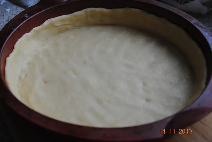 Лоранский пирог с  грибами,ветчиной и брокколи: шаг 5