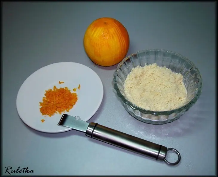 Шоколадный пирог из песочно-орехового теста с курагой и цитрусовыми.: шаг 2
