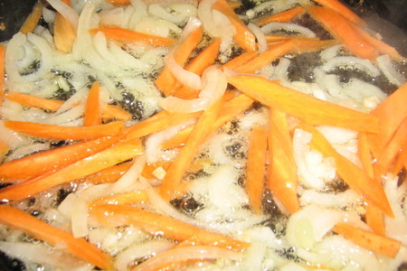 Голубцы "ленивые" паровые под овощным соусом.: шаг 4