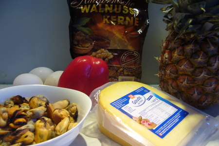 Салат „солнечная лагуна“ с мидиями и ананасом: шаг 1