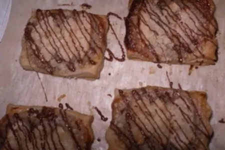 Яблочно-банановые квадратики с изюмом: шаг 12