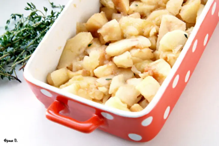 Яблочный крамбль с тимьяновым кремом (apple crumble with thyme custard): шаг 3