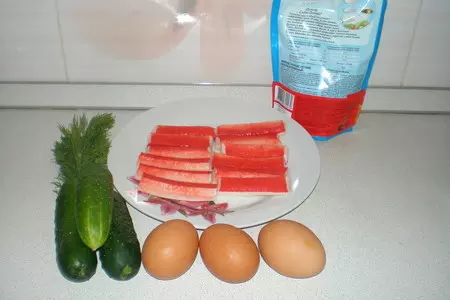 Крабовый салат "афродита": шаг 1