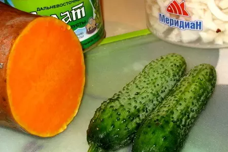 Салат из морской капусты с кальмарами: шаг 1