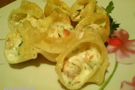 Лумакони с лососем и сырным кремом: шаг 7