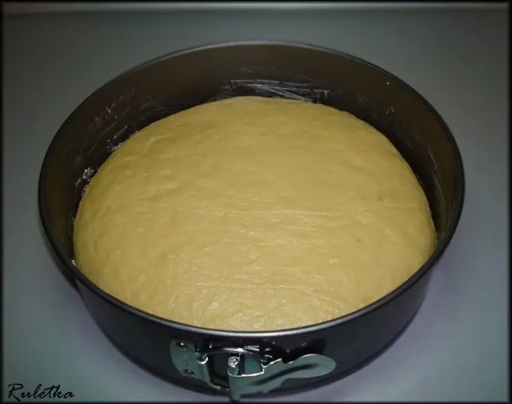 Пирог "мишка" с орехово-белковой начинкой и шоколадной глазурью.: шаг 13
