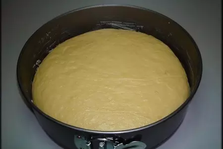 Пирог "мишка" с орехово-белковой начинкой и шоколадной глазурью.: шаг 13