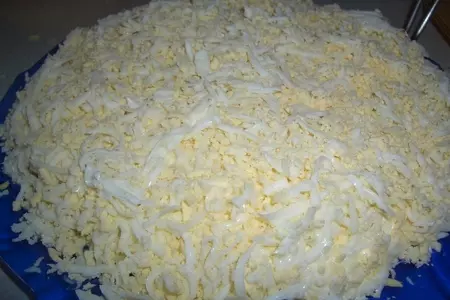 Салат с копченой скумбрией: шаг 5