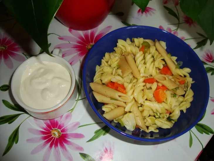 Холодный макаронный салат: шаг 2