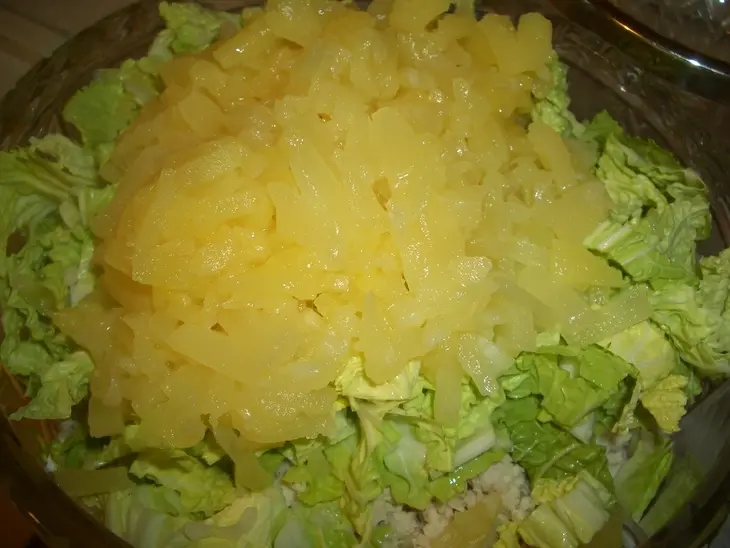 Салат из китайской капусты с курицей: шаг 4