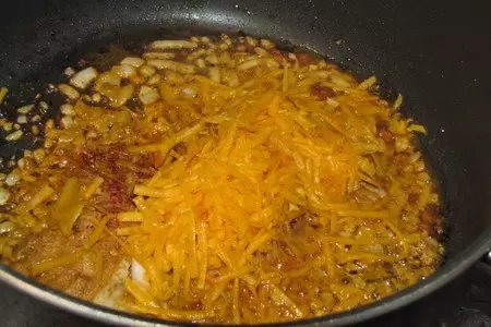 Рассыпчатая  каша из кукурузной крупы и тыквы: шаг 2