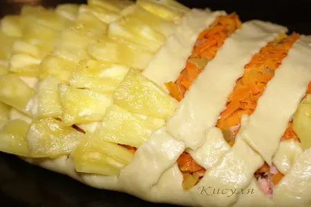 Пирог с рыбой и ананасом: шаг 10