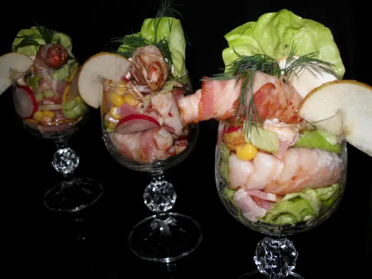 Салат "креветки от-кутюр": шаг 10