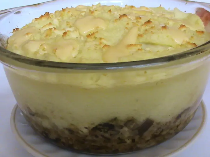 Картофельная запеканка с фаршем, мятой и брынзой: шаг 4