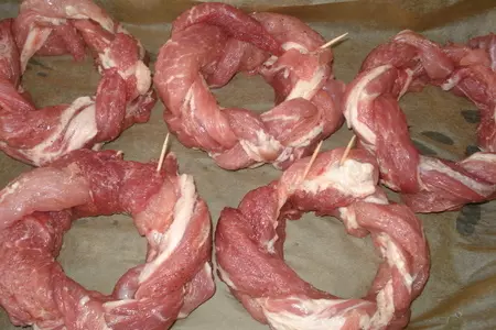 Мясные гнёздышки с начинкой: шаг 3
