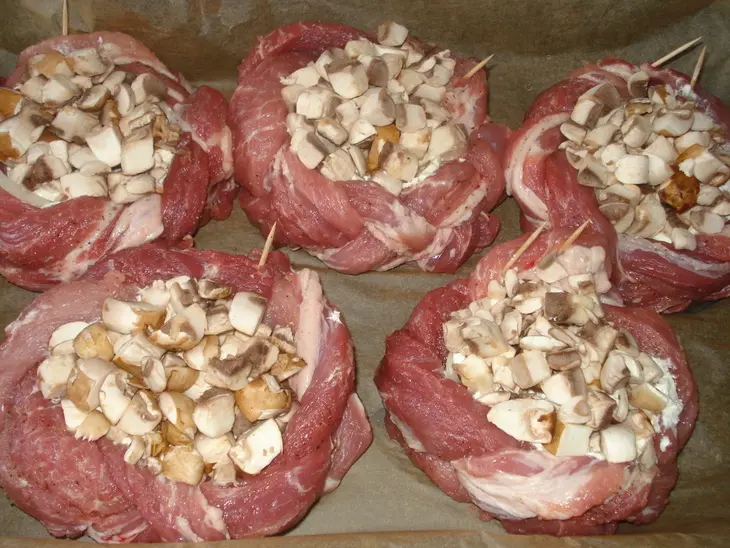 Мясные гнёздышки с начинкой: шаг 7