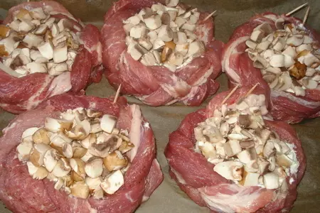 Мясные гнёздышки с начинкой: шаг 7