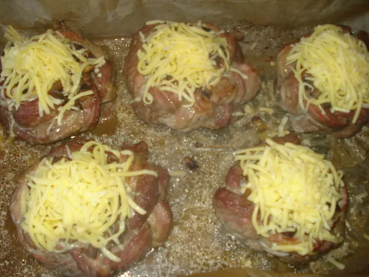 Мясные гнёздышки с начинкой: шаг 8